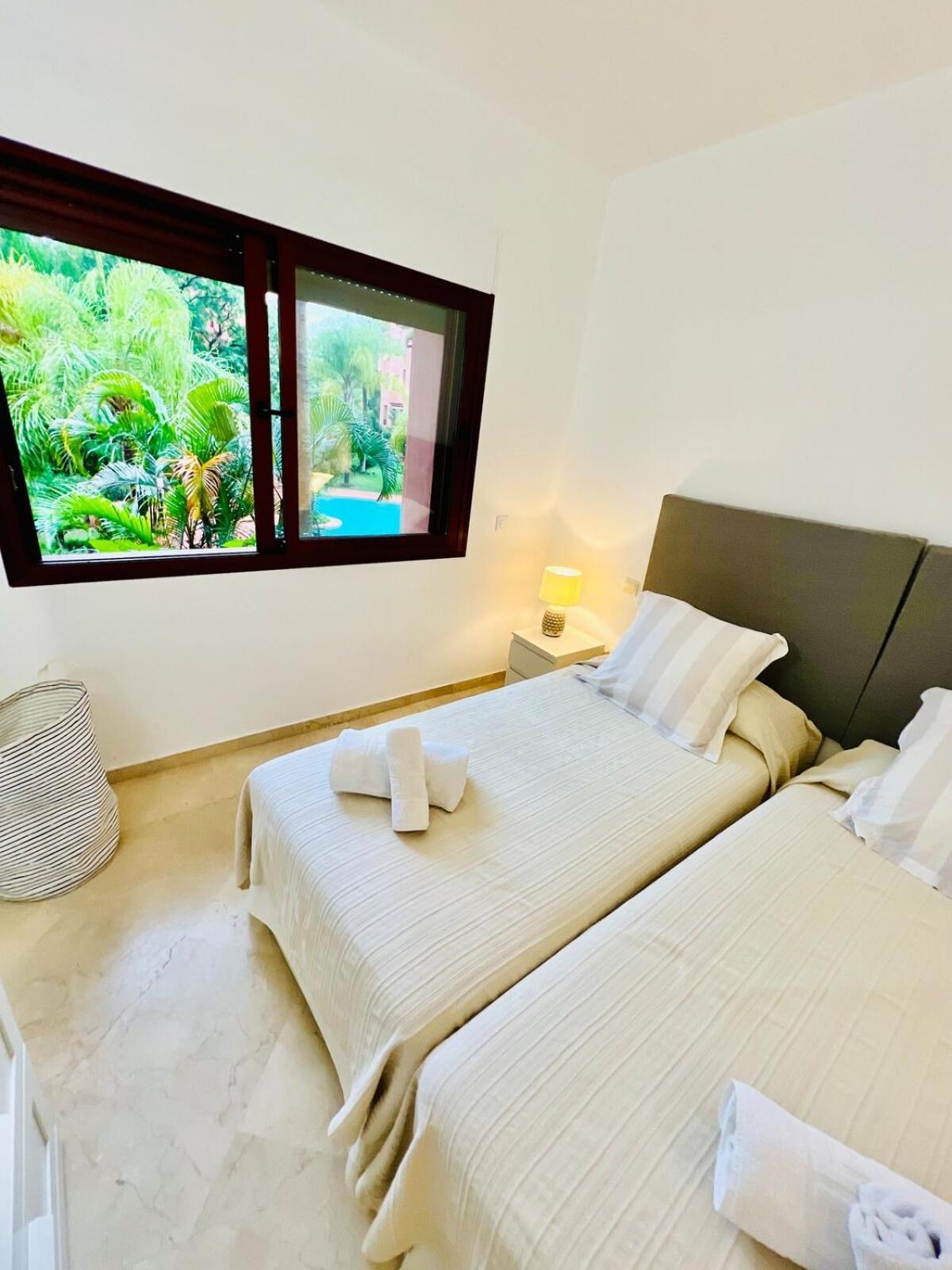 Alicate & Luxury Monteros Apartamento